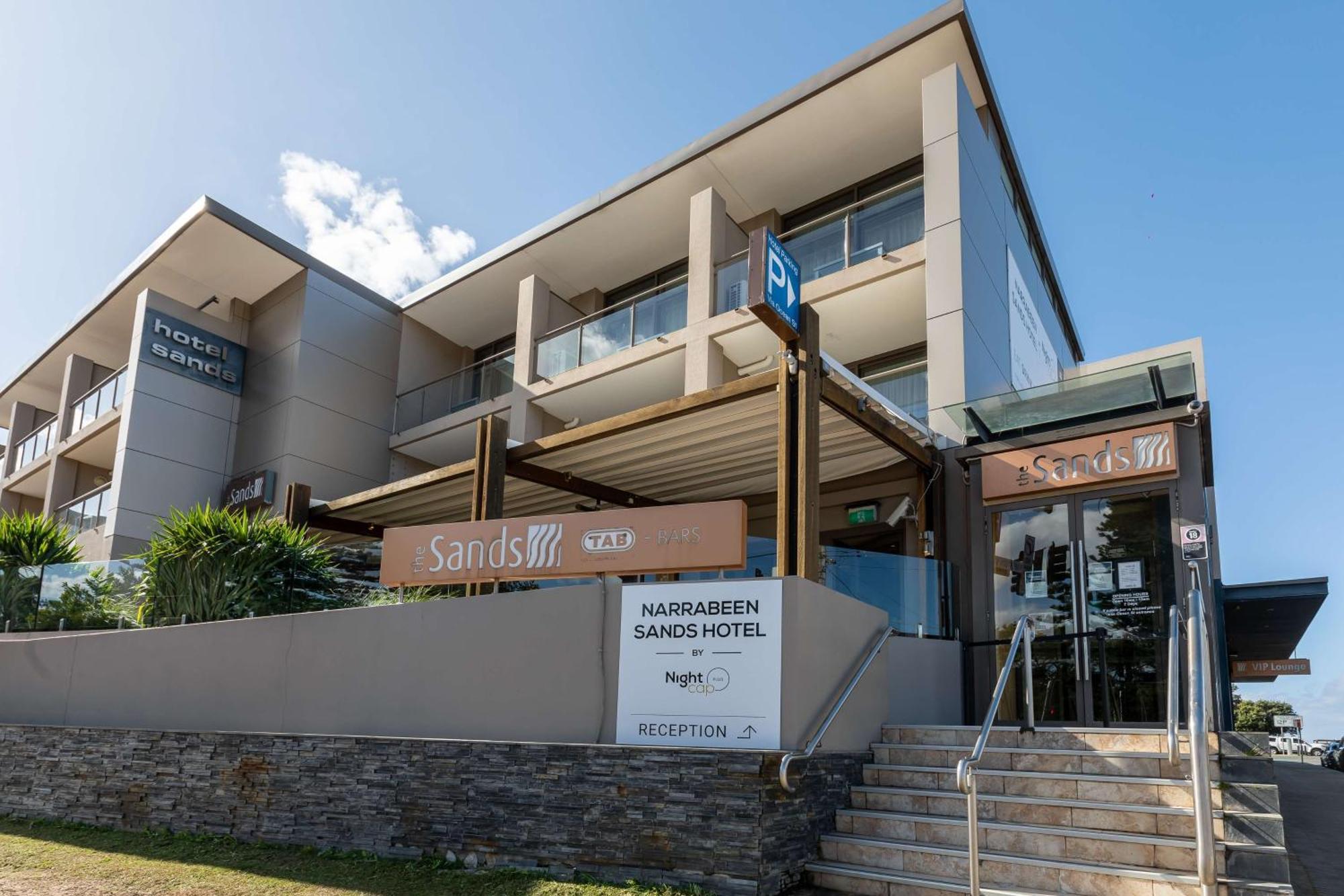 Narrabeen Sands Hotel by Nightcap Plus Buitenkant foto